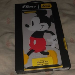 Mickey otter box iPhone 7/8 Plus